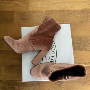 Blush Steve Madden booties